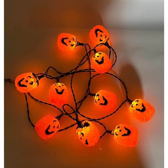 Blow Mold Halloween Pumpkin String Lights - Jack O' Lantern 6 Ft. - Picture 4 of 7
